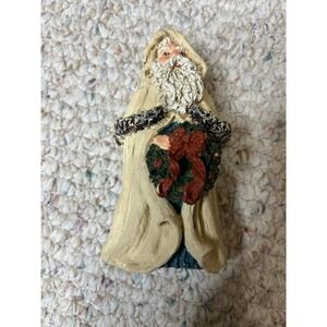 1988 June McKenna‎ Collectibles Santa Claus Holding Wreath Figurine